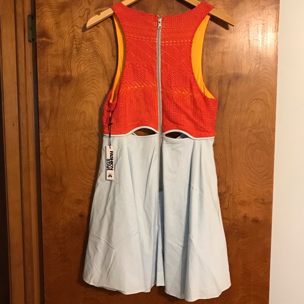 Express mixed material Dress - Picture 2 of 3